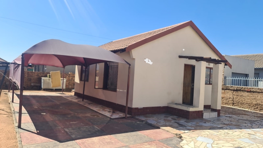 2 Bedroom Property for Sale in Mabopane Unit X North West